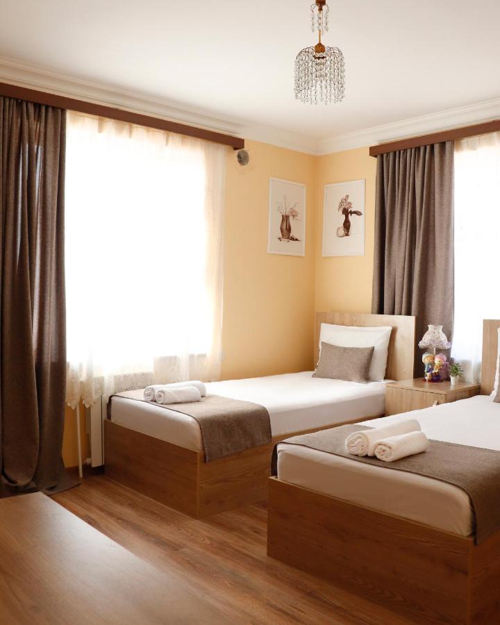 Seva Guesthouse And Cottages Byurakan エクステリア 写真