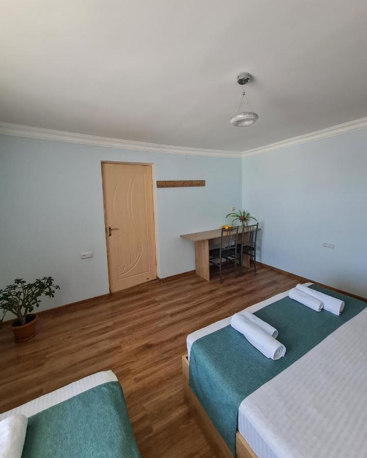 Seva Guesthouse And Cottages Byurakan エクステリア 写真