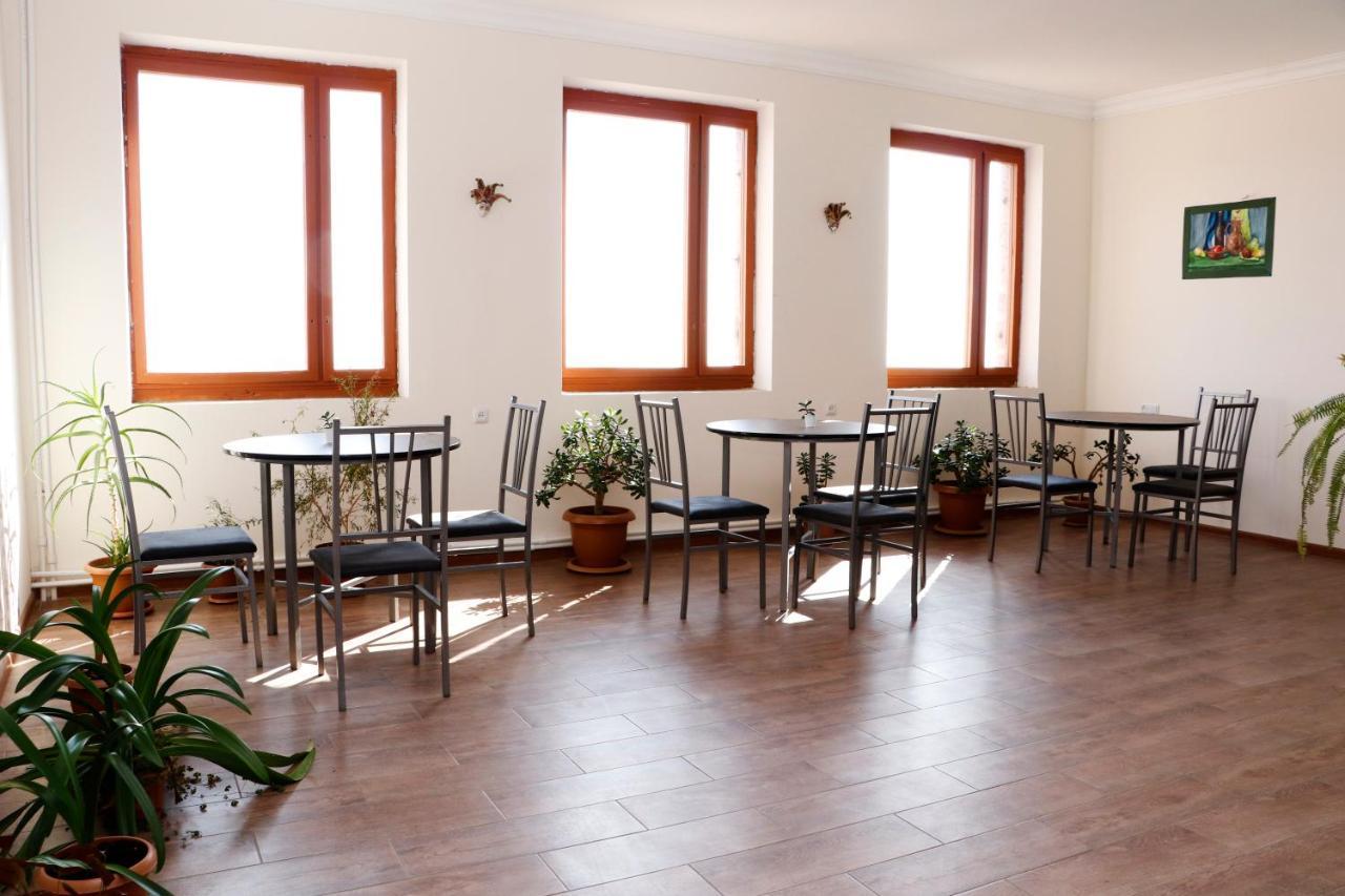 Seva Guesthouse And Cottages Byurakan エクステリア 写真
